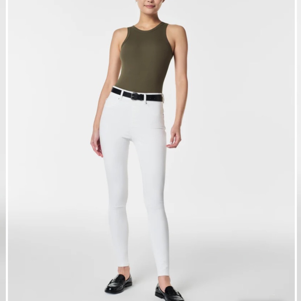 SPANXshape™ EveryWear
Ankle  White Skinny Jeans Petite Large